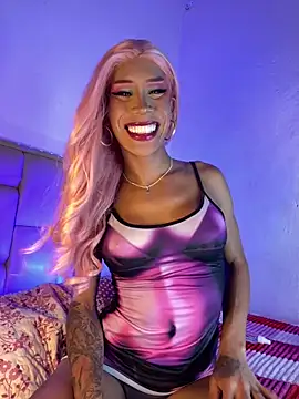 Snapshot of Alexa_Chanell_Oficial chatting on May 2026 05:25:02 AM Alexa Chanell Oficial online show from May 2026 05:25:02 AM