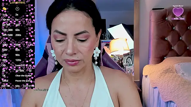 veronika naughty online show from October 2025 02:37:01 PM