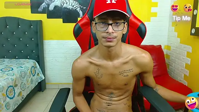 Snapshot of allens_joe chatting on March 2026 05:44:01 AM allens joe online show from March 2026 05:44:01 AM