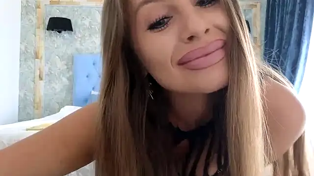 Blanca1 online show from October 2025 08:31:02 AM