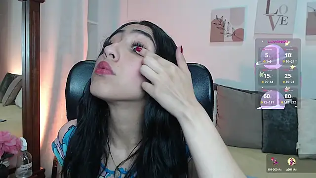 madisex s online show from October 2025 01:09:01 PM