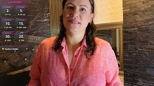 Snapshot of charlotte__G chatting on February 2026 10:33:01 AM charlotte G online show from February 2026 10:33:01 AM