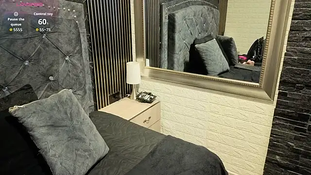 Snapshot of charlotte__G chatting on February 2026 09:39:01 AM charlotte G online show from February 2026 09:39:01 AM