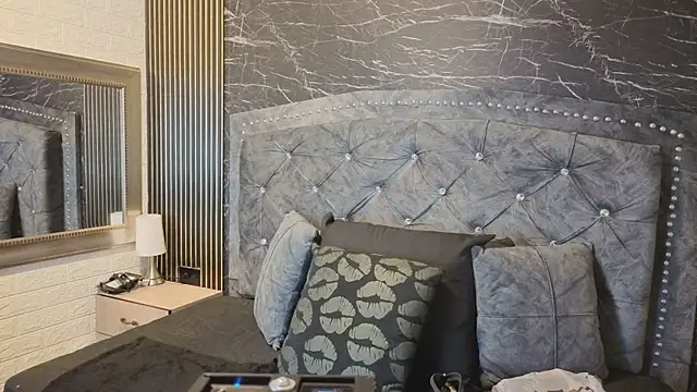 Snapshot of charlotte__G chatting on March 2026 11:05:02 AM charlotte G online show from March 2026 11:05:02 AM