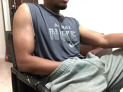 Snapshot of Zeuhorny chatting on November 2025 06:50:01 AM Zeuhorny online show from November 2025 06:50:01 AM