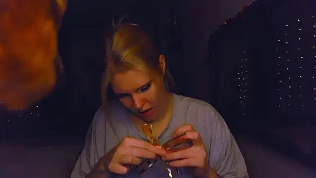 VoluptuousDreams online show from December 2024 02:38:02 PM