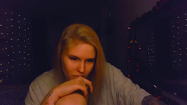 VoluptuousDreams online show from December 2024 05:44:01 PM