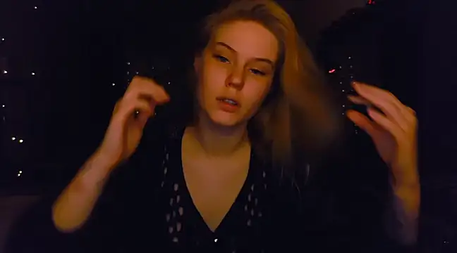 VoluptuousDreams online show from December 2024 06:02:02 PM