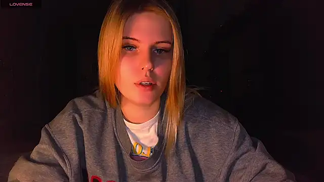 VoluptuousDreams online show from February 2025 10:06:02 PM