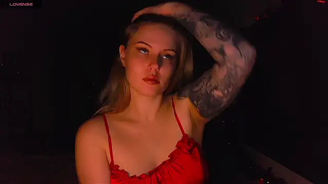 VoluptuousDreams online show from February 2025 04:14:02 PM