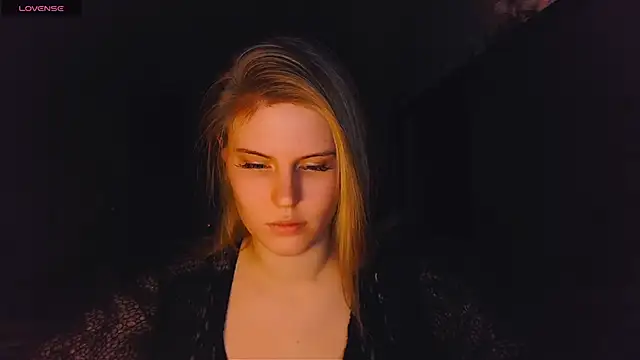 VoluptuousDreams online show from February 2025 05:15:01 PM