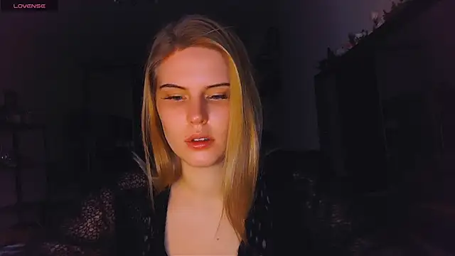 VoluptuousDreams online show from March 2025 02:21:01 PM