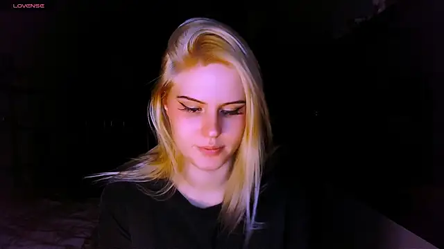 VoluptuousDreams online show from March 2025 04:11:01 PM