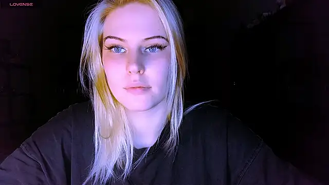 VoluptuousDreams online show from March 2025 07:15:02 PM