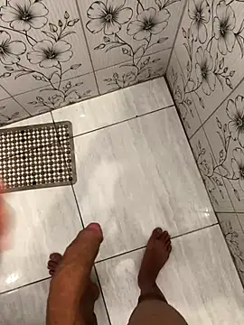 vintin21cm online show from October 2025 03:40:02 AM