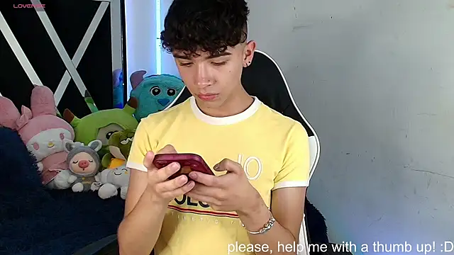 Snapshot of Niico_Cruz chatting on January 2025 05:40:01 AM Niico Cruz online show from January 2025 05:40:01 AM