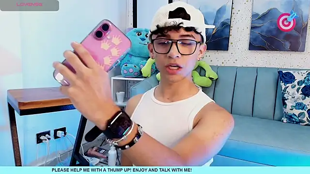 Snapshot of Niico_Cruz chatting on March 2025 01:57:02 PM Niico Cruz online show from March 2025 01:57:02 PM