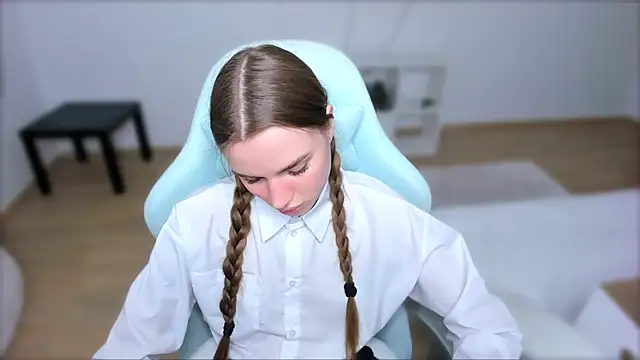 StellaLawless online show from March 2025 12:15:01 AM