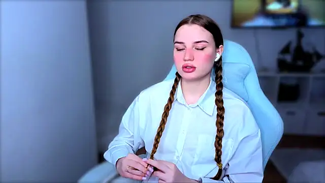 StellaLawless online show from December 2025 10:42:01 AM