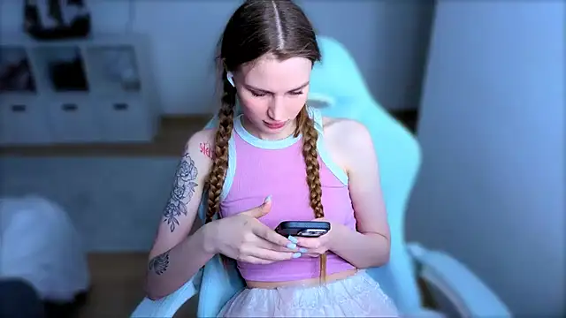 Snapshot of StellaLawless chatting on February 2026 12:47:02 PM StellaLawless online show from February 2026 12:47:02 PM