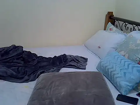 Snapshot of Sweet_Bear chatting on October 2025 05:17:02 AM Sweet Bear online show from October 2025 05:17:02 AM