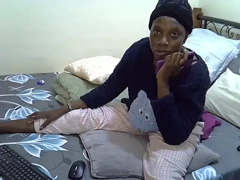 Sweet Bear online show from April 2026 05:29:01 PM