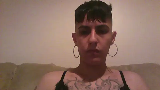 Snapshot of nickfxx chatting on November 2025 10:48:02 PM nickfxx online show from November 2025 10:48:02 PM