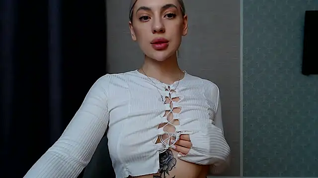 Snapshot of hot-sasha9 chatting on March 2025 07:38:01 PM hot-sasha9 online show from March 2025 07:38:01 PM