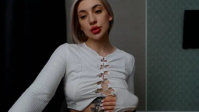 Snapshot of hot-sasha9 chatting on March 2025 03:07:01 PM hot-sasha9 online show from March 2025 03:07:01 PM