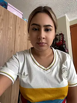 Miabonnett  online show from June 2026 03:02:01 PM