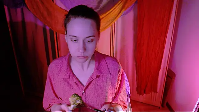 Malinax online show from October 2025 11:40:01 PM