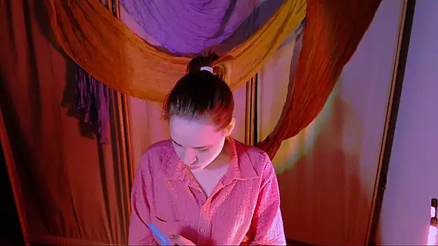 Malinax online show from November 2025 10:53:02 PM