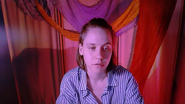 Malinax online show from December 2025 10:25:01 PM