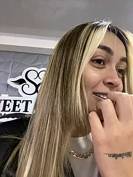 emma oxford online show from December 2024 08:23:01 PM