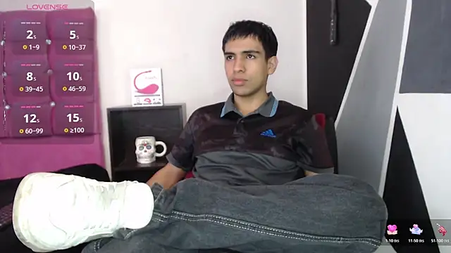 zack thunder online show from October 2025 01:04:02 PM