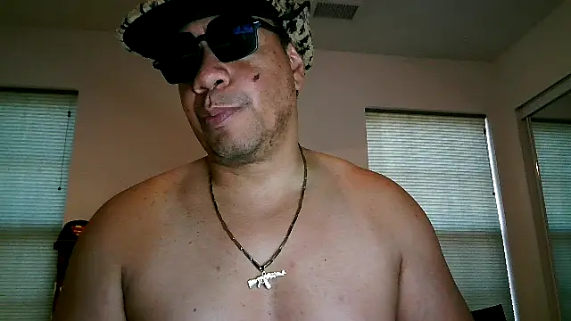 Snapshot of pimpdaddy4ever chatting on December 2024 08:50:01 PM pimpdaddy4ever online show from December 2024 08:50:01 PM
