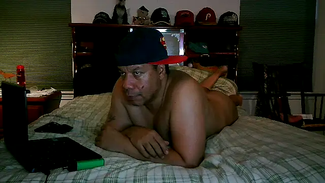 Snapshot of pimpdaddy4ever chatting on December 2024 09:39:01 PM pimpdaddy4ever online show from December 2024 09:39:01 PM
