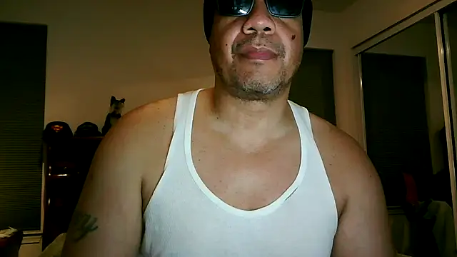 Snapshot of pimpdaddy4ever chatting on December 2024 01:13:01 AM pimpdaddy4ever online show from December 2024 01:13:01 AM