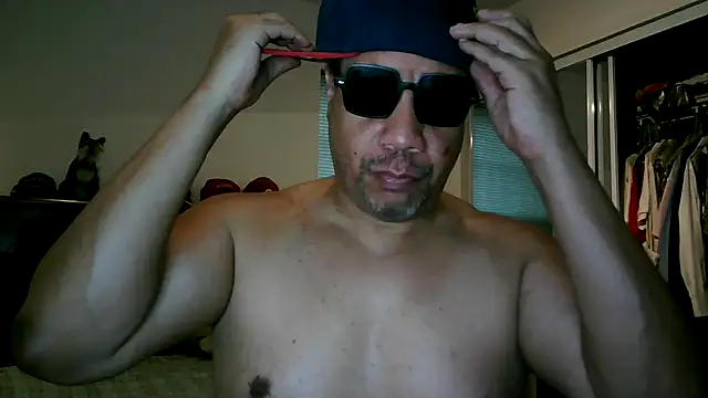 Snapshot of pimpdaddy4ever chatting on December 2024 08:47:02 PM pimpdaddy4ever online show from December 2024 08:47:02 PM