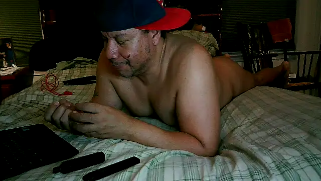 Snapshot of pimpdaddy4ever chatting on January 2025 11:38:01 PM pimpdaddy4ever online show from January 2025 11:38:01 PM