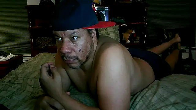 Snapshot of pimpdaddy4ever chatting on January 2025 12:20:01 AM pimpdaddy4ever online show from January 2025 12:20:01 AM