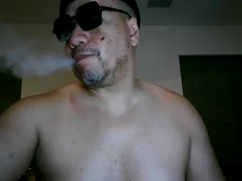 Snapshot of pimpdaddy4ever chatting on February 2025 10:55:01 PM pimpdaddy4ever online show from February 2025 10:55:01 PM