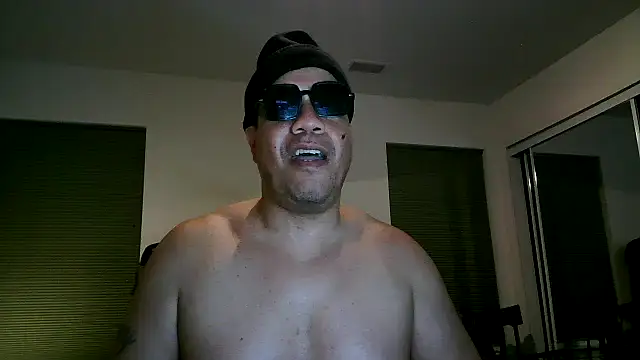 Snapshot of pimpdaddy4ever chatting on February 2025 11:13:02 PM pimpdaddy4ever online show from February 2025 11:13:02 PM