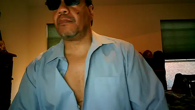 Snapshot of pimpdaddy4ever chatting on March 2025 10:45:02 PM pimpdaddy4ever online show from March 2025 10:45:02 PM