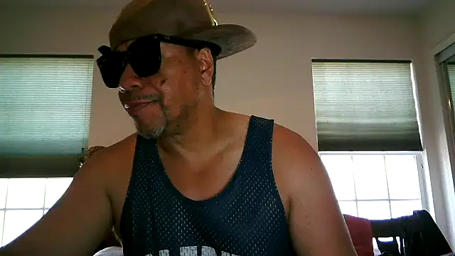 Snapshot of pimpdaddy4ever chatting on May 2026 06:49:01 PM pimpdaddy4ever online show from May 2026 06:49:01 PM