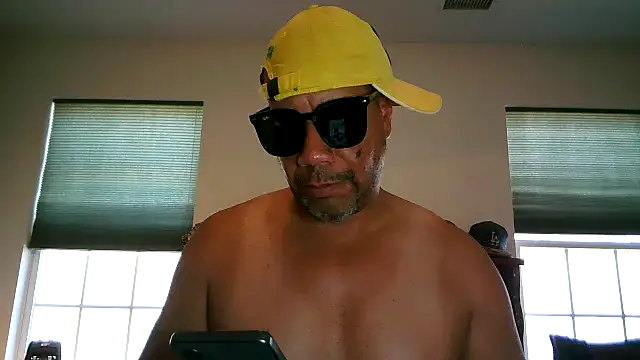Snapshot of pimpdaddy4ever chatting on May 2026 06:27:01 PM pimpdaddy4ever online show from May 2026 06:27:01 PM