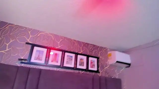 Snapshot of selene_tylor_ chatting on January 2025 04:11:02 AM selene tylor online show from January 2025 04:11:02 AM