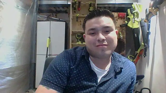 Snapshot of DirtyRcride chatting on December 2024 05:12:02 AM DirtyRcride online show from December 2024 05:12:02 AM