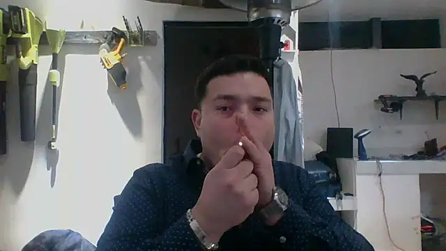 Snapshot of DirtyRcride chatting on January 2025 04:07:01 AM DirtyRcride online show from January 2025 04:07:01 AM