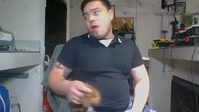Snapshot of DirtyRcride chatting on January 2025 05:33:02 AM DirtyRcride online show from January 2025 05:33:02 AM